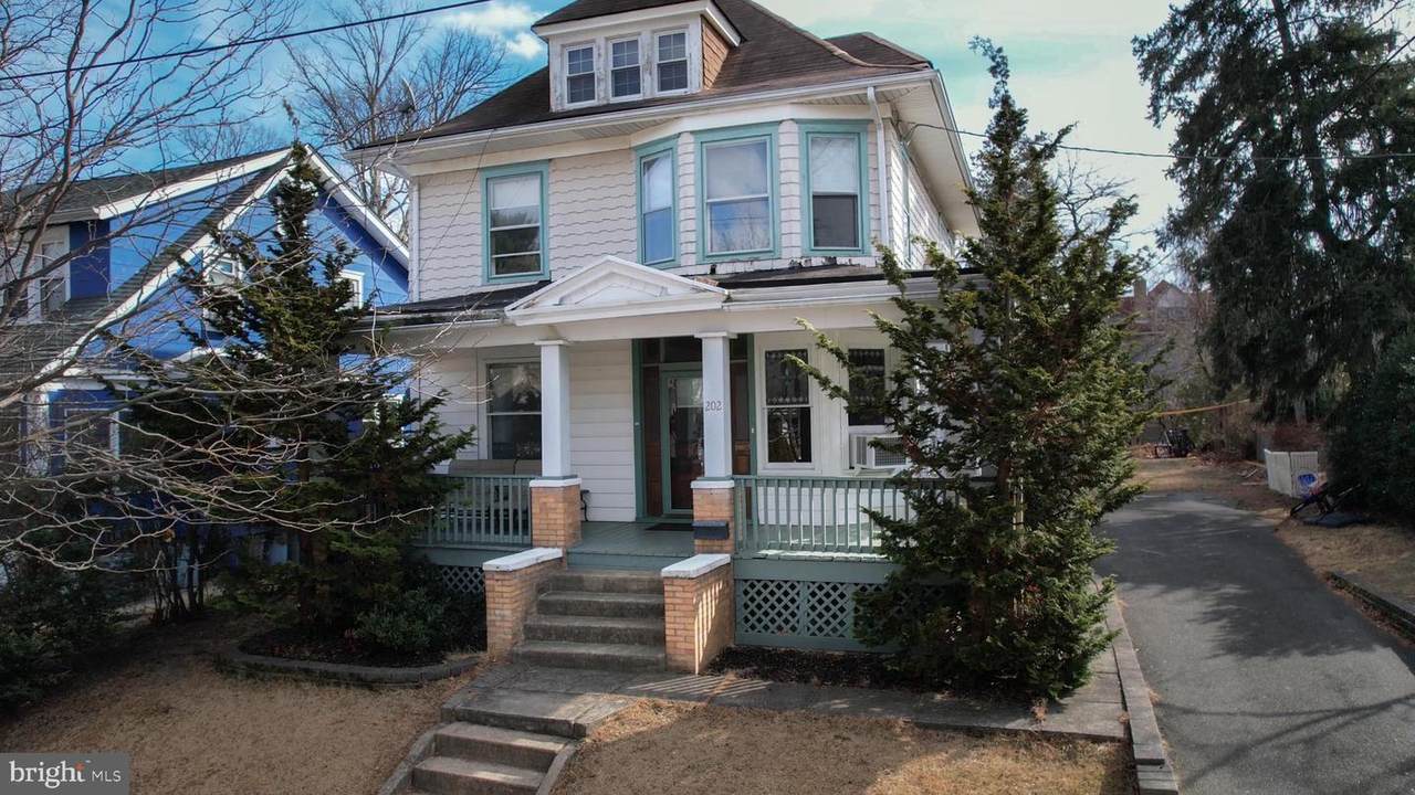202 New Jersey Avenue - Photo 1