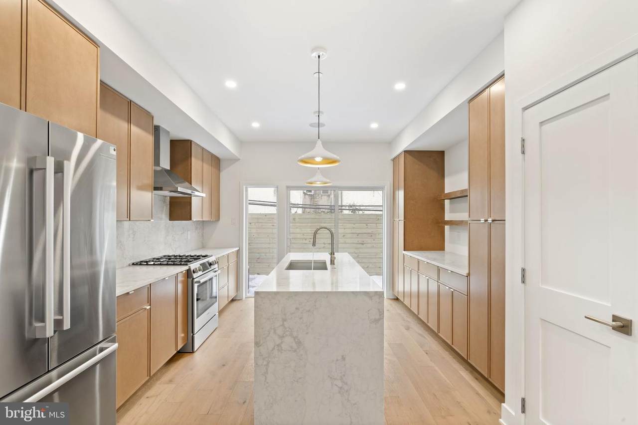 1935 Kater Street - Photo 1