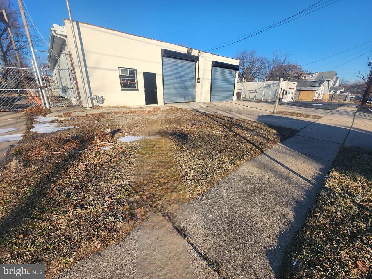 325 Stokes Ave - Photo 1
