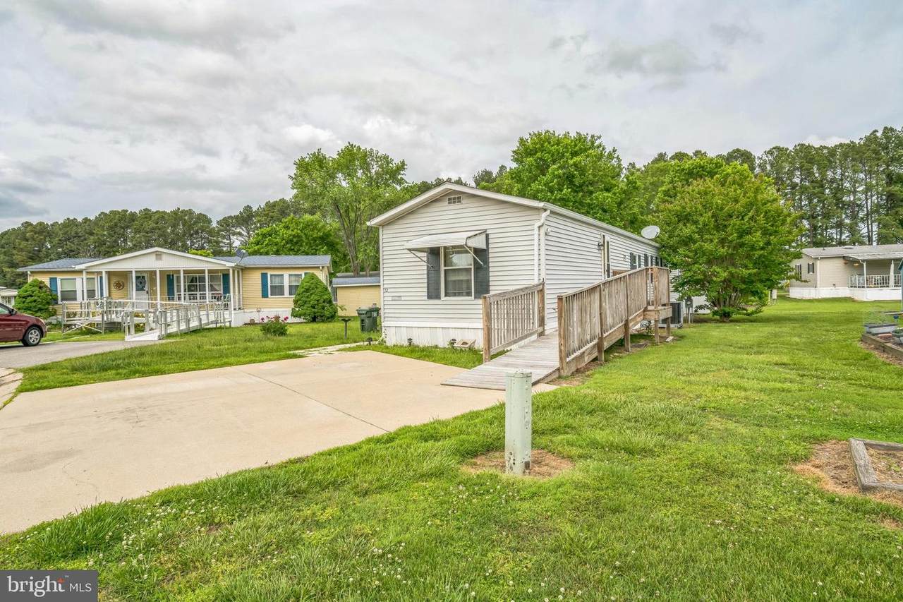 12 Curzon Court - Photo 1