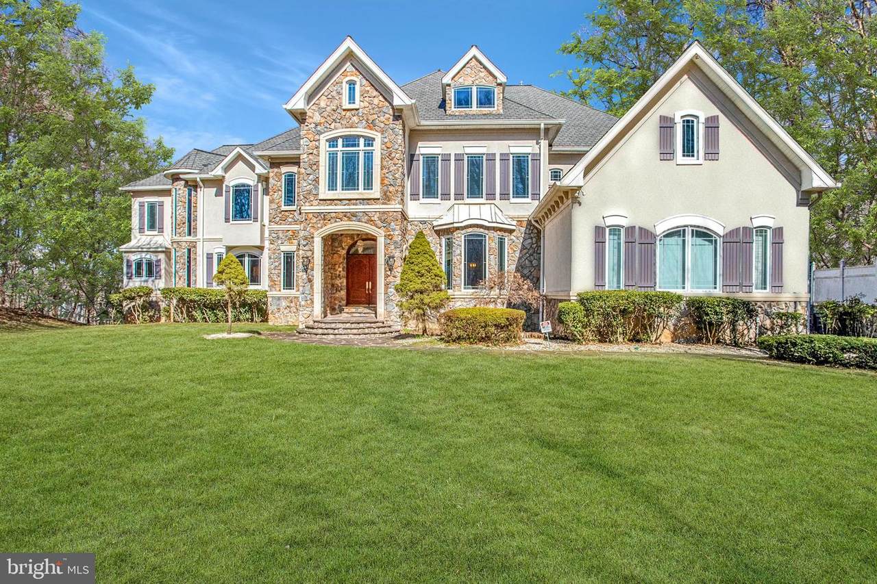7024 Green Oak Drive - Photo 1