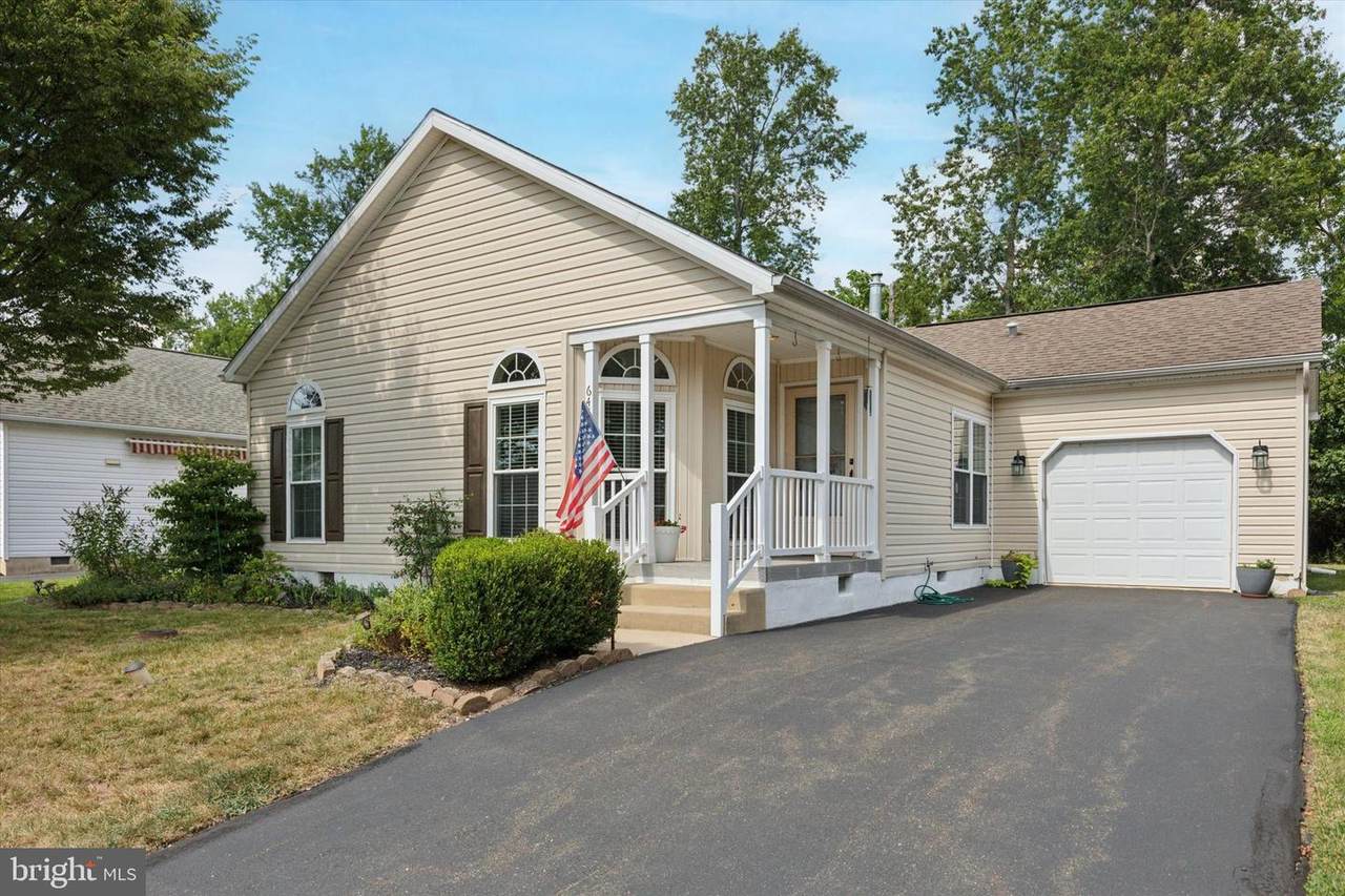 645 Blue Bell Springs Drive - Photo 1