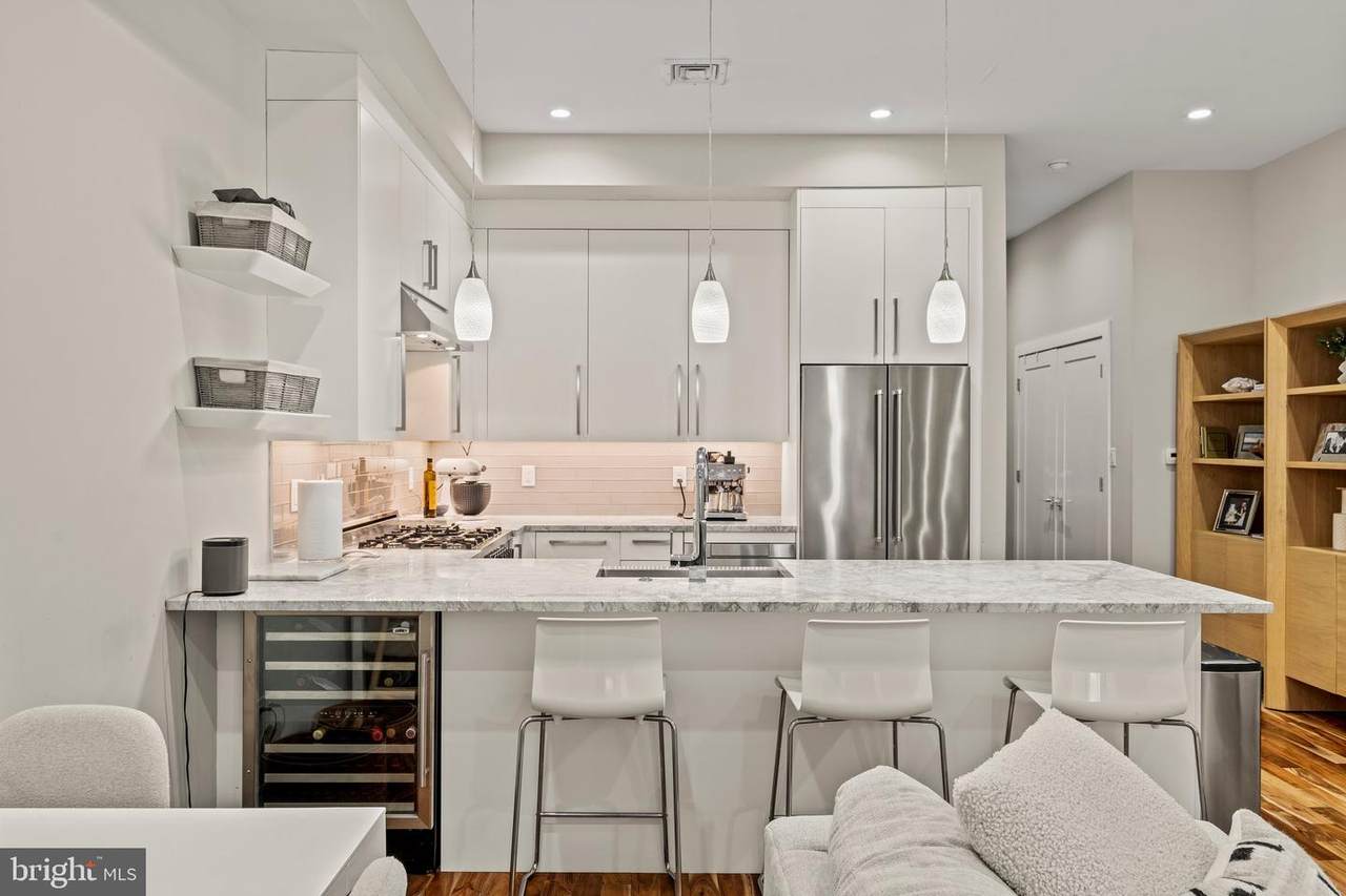 1103 Galloway Street - Photo 1