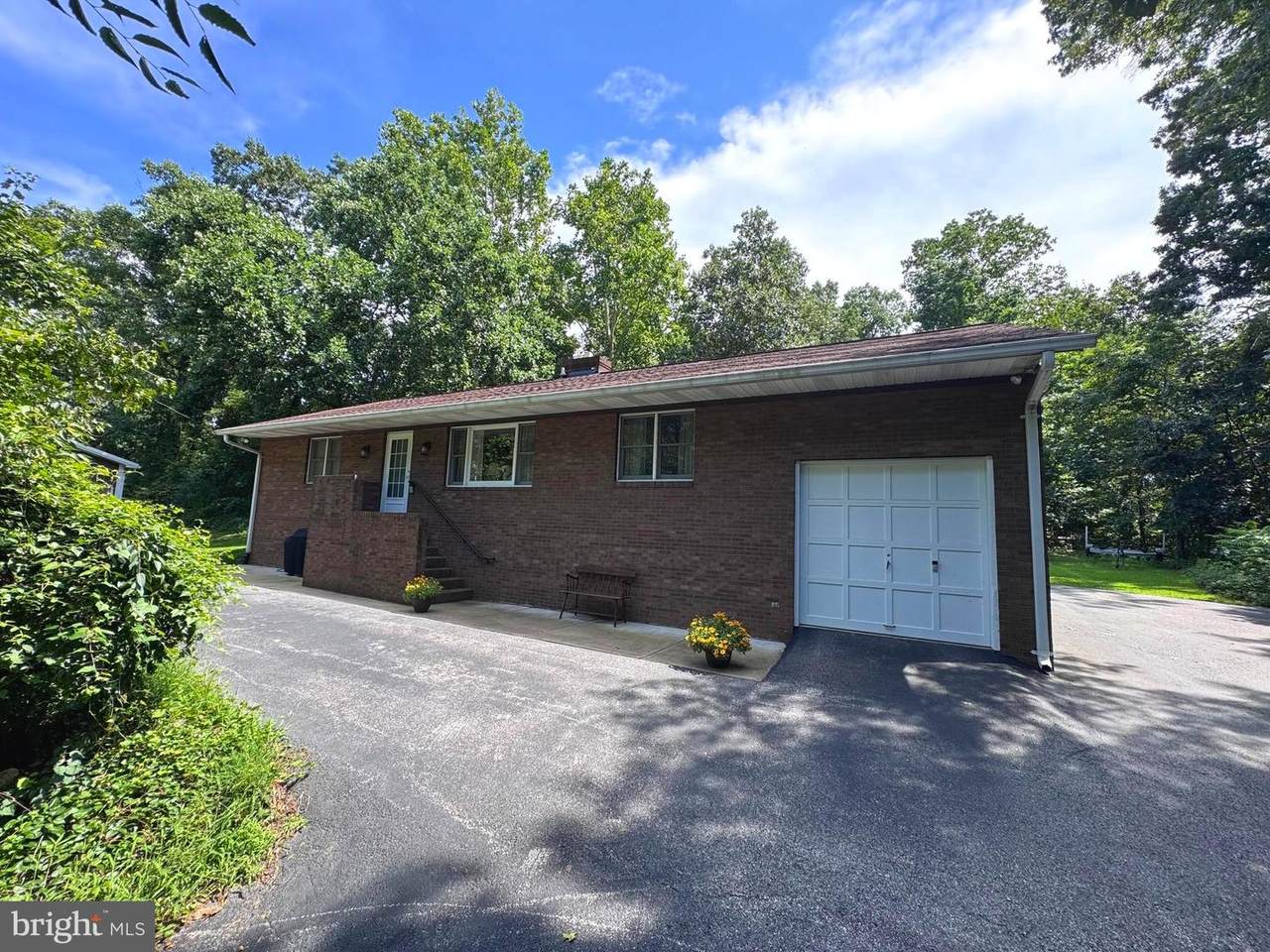 7143 Race Road - Photo 1