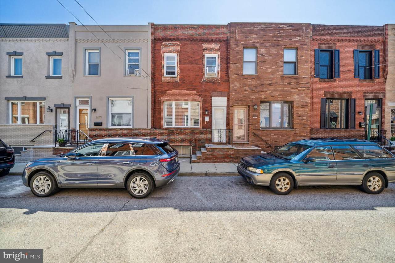 2621 Rosewood Street - Photo 1
