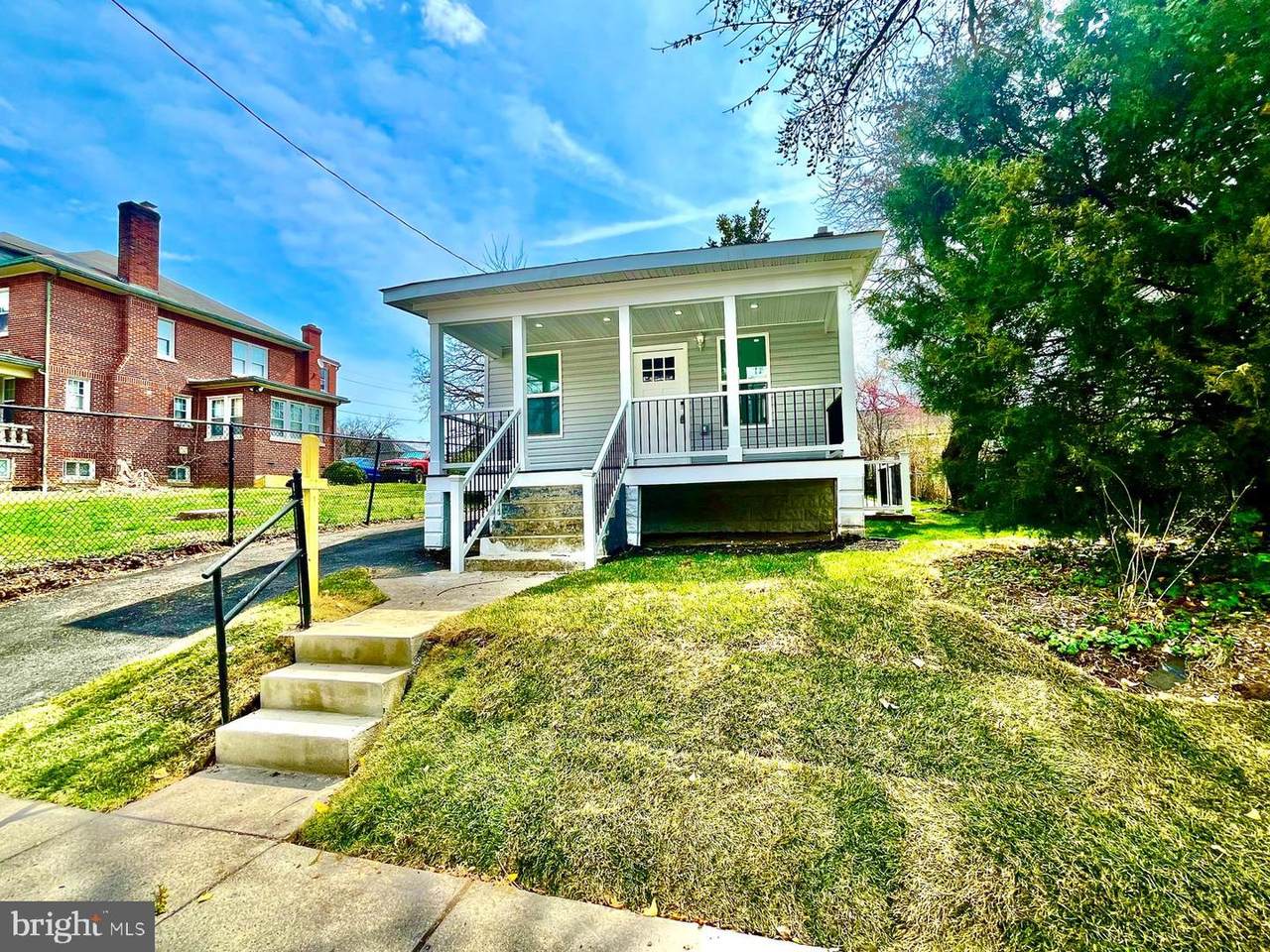 4341 Southern Avenue - Photo 1