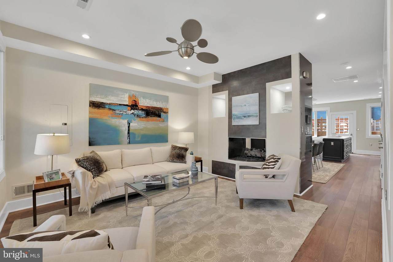 3604 11TH Street - Photo 1