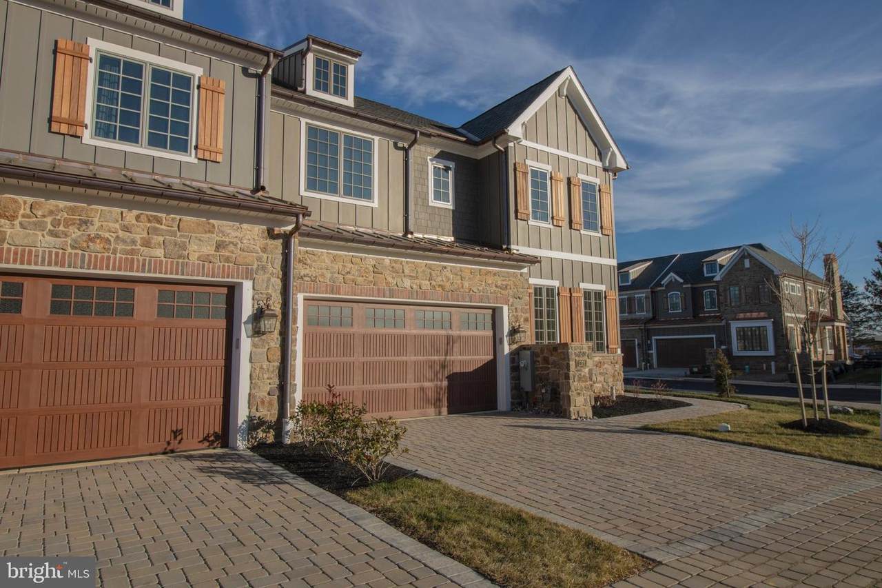 1115 Invermere Road - Photo 1