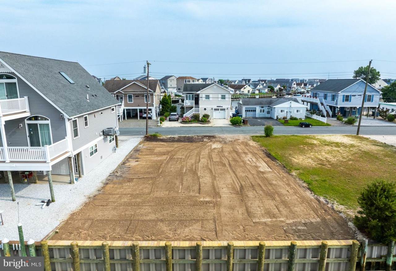 109 Sail Drive - Photo 1
