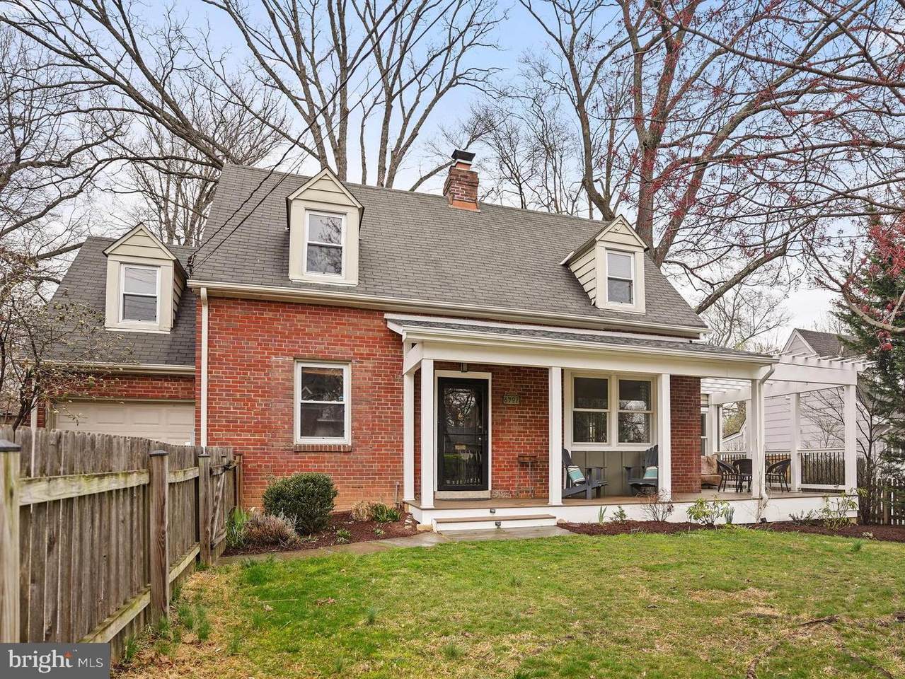 8907 Flower Avenue - Photo 1