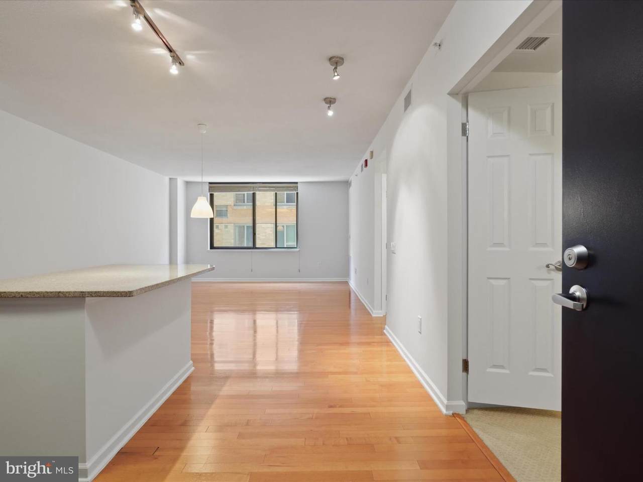 440 L Street - Photo 1
