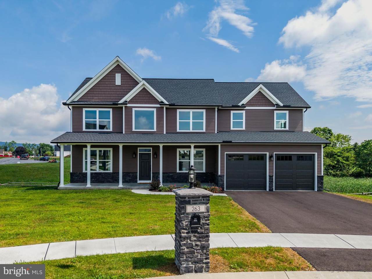 263 Mindy Drive - Photo 1