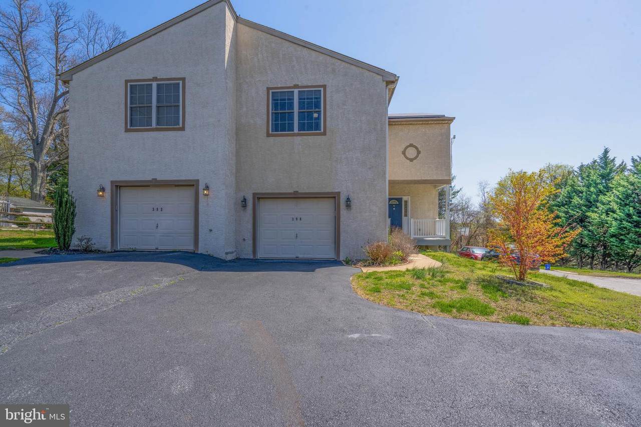 390 Paper Mill Road - Photo 1