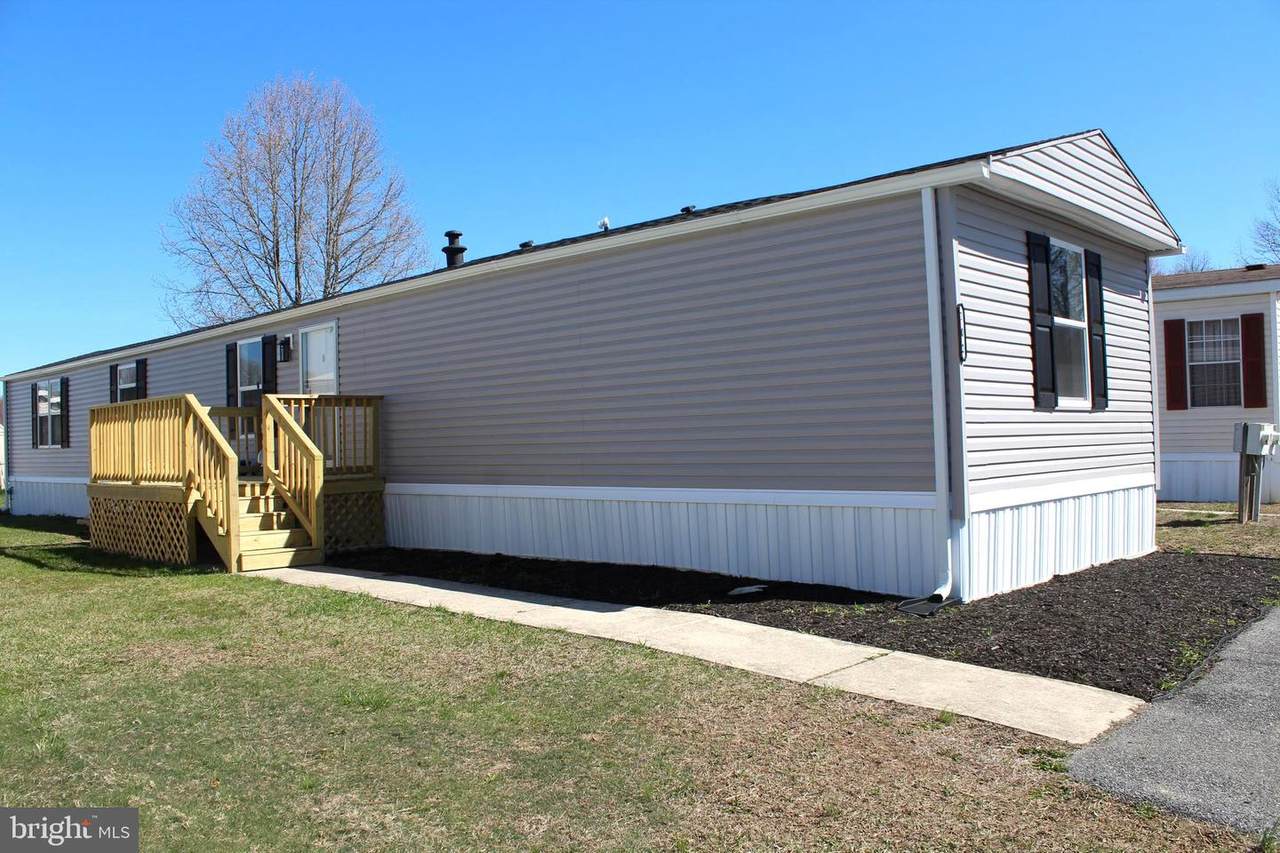 102 Pine Cone Drive - Photo 1