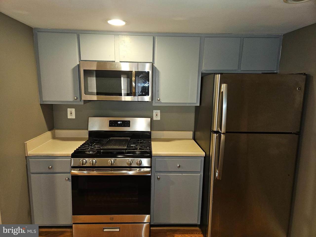2617 Douglas Place - Photo 1