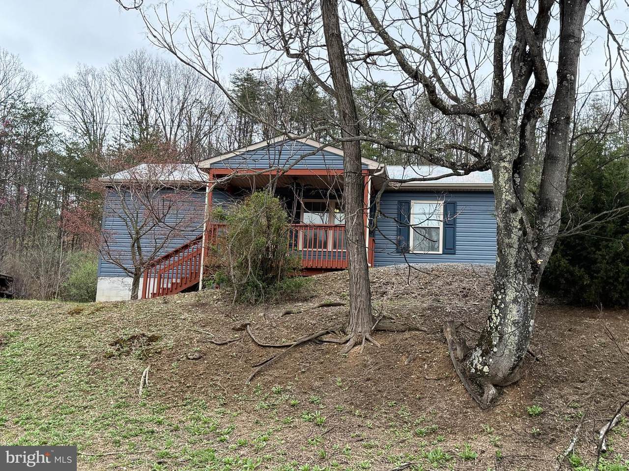 3485 Valley Road - Photo 1