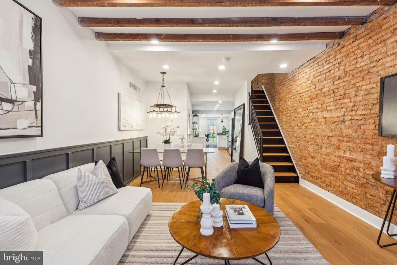 2018 Cumberland Street - Photo 1