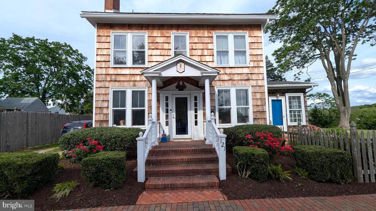 121 Conwell Street - Photo 1