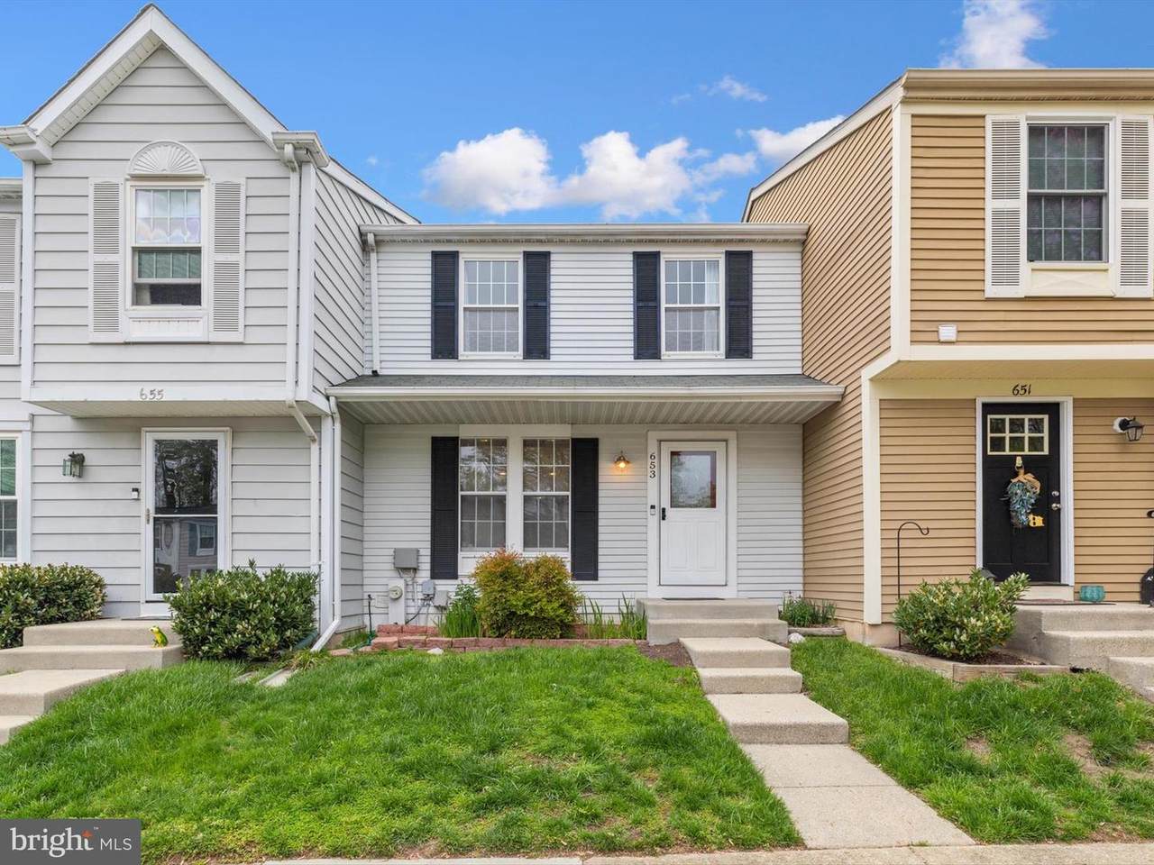 653 Willowby Run - Photo 1
