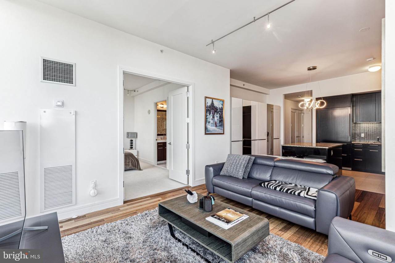 1414 Penn Square - Photo 1