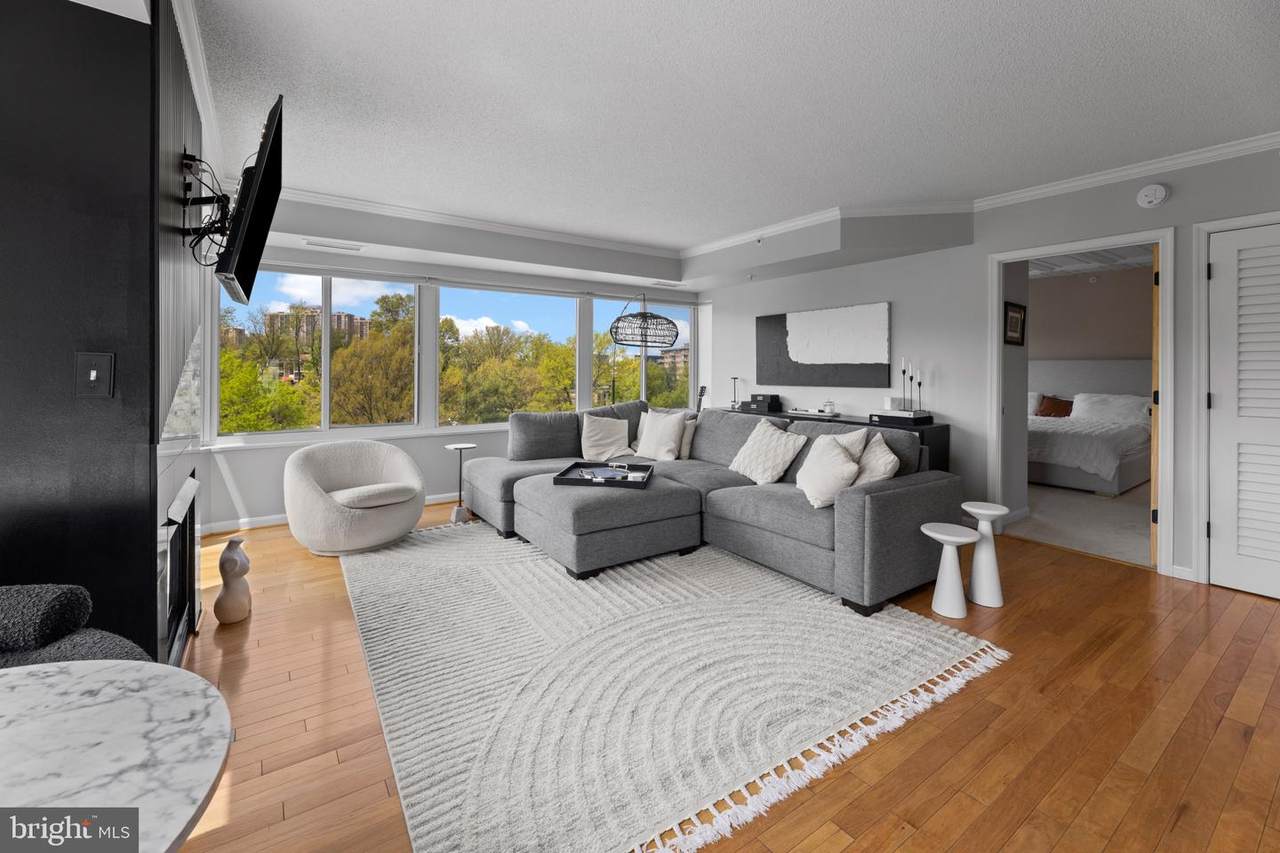 3101 Hampton Drive - Photo 1