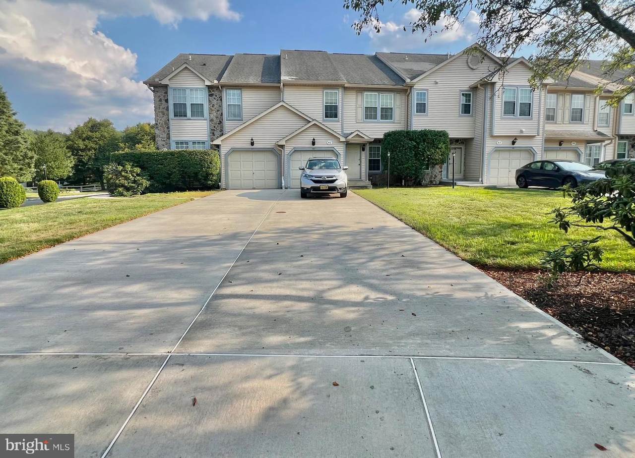 82 Castleton Road - Photo 1