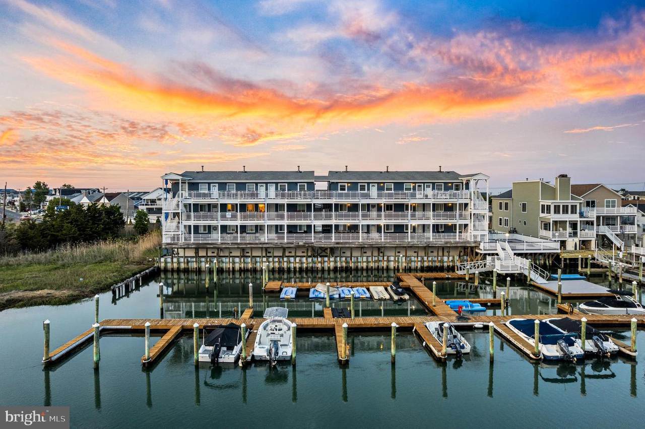 520 Spruce Avenue - Photo 1