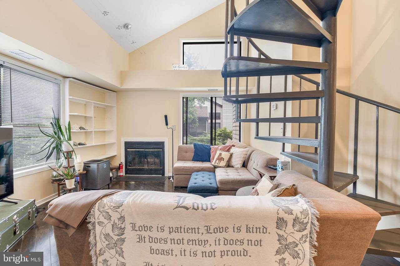 10100 Hellingly Place - Photo 1