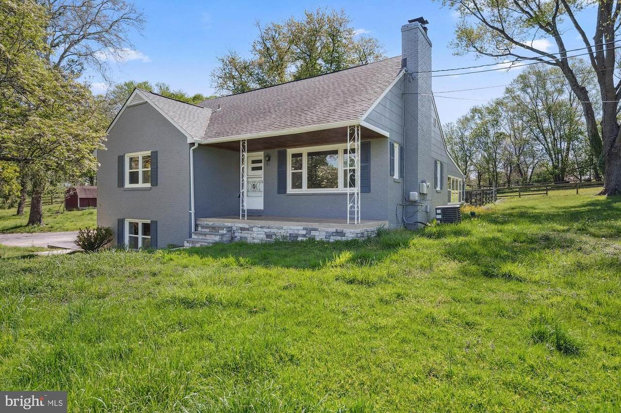 2501 Offutt Road - Photo 1