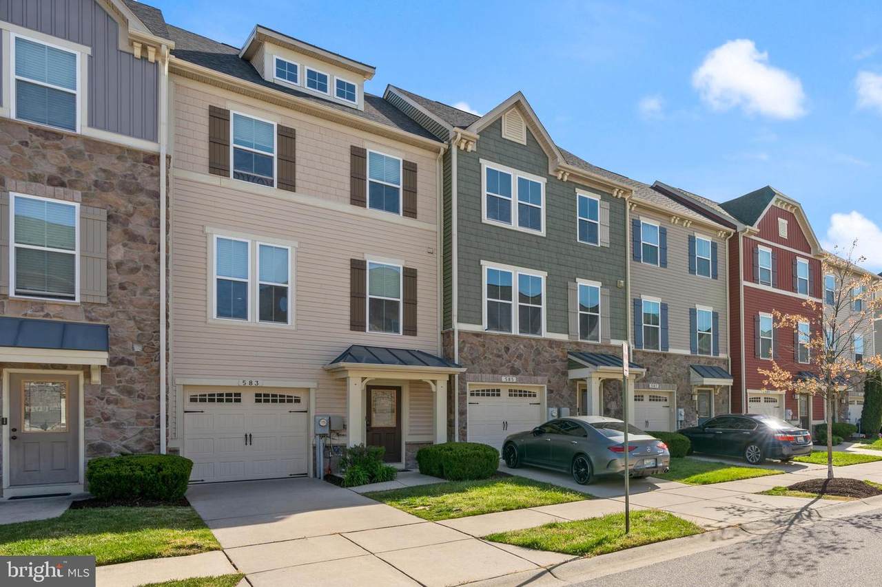 583 Fox River Hills Way - Photo 1