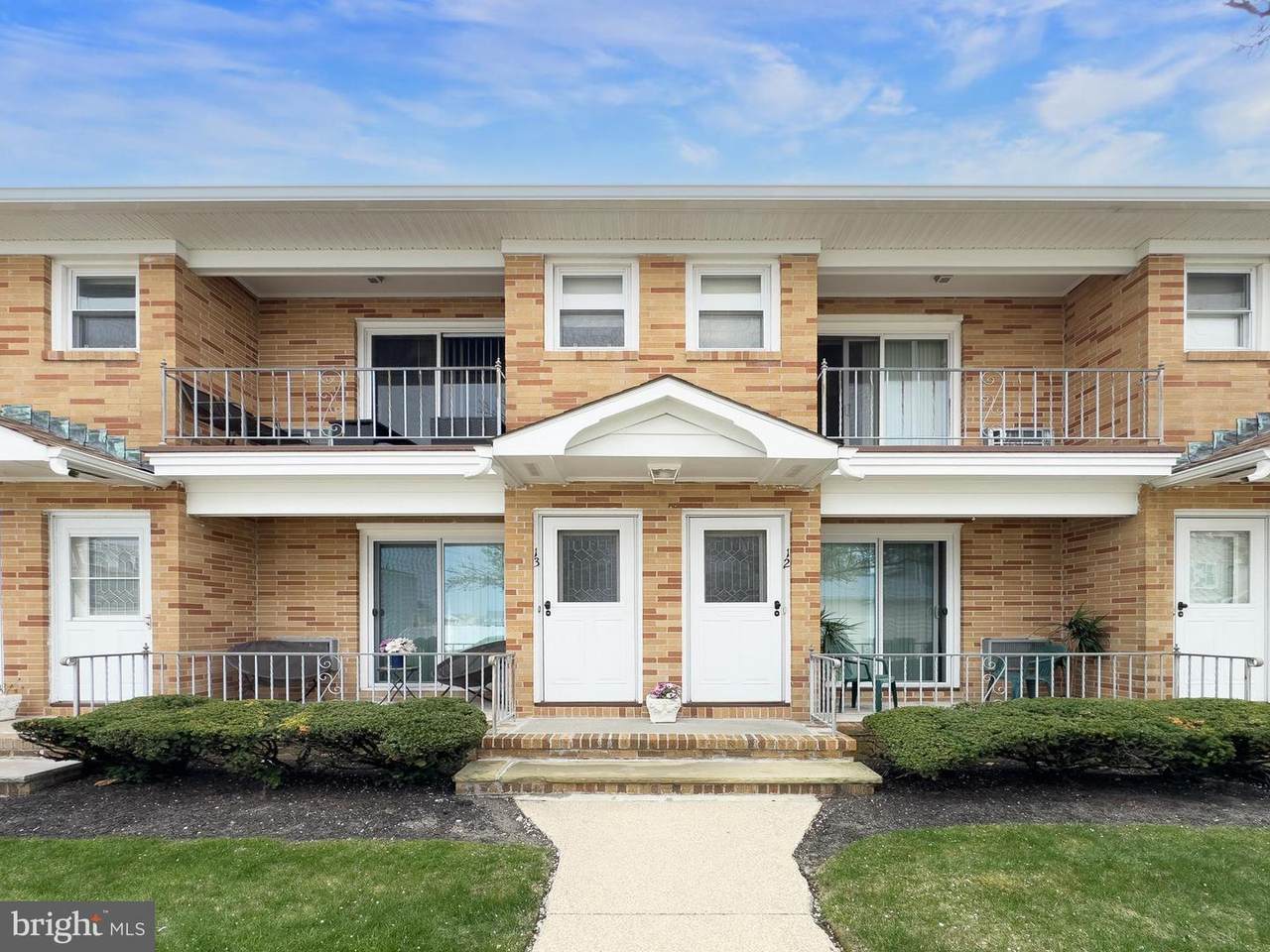 27 Annapolis Avenue - Photo 1