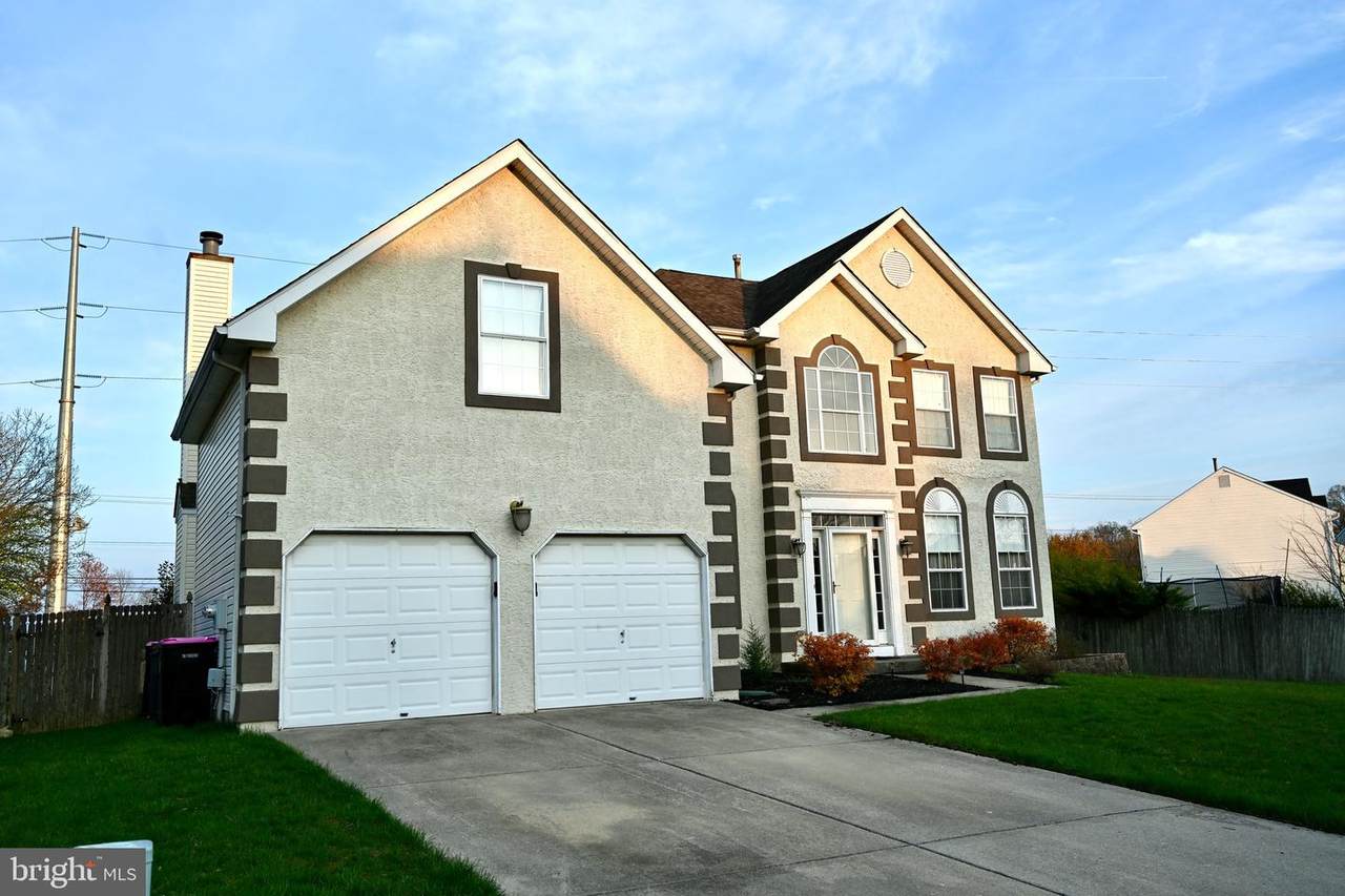 8 Aster Drive - Photo 1