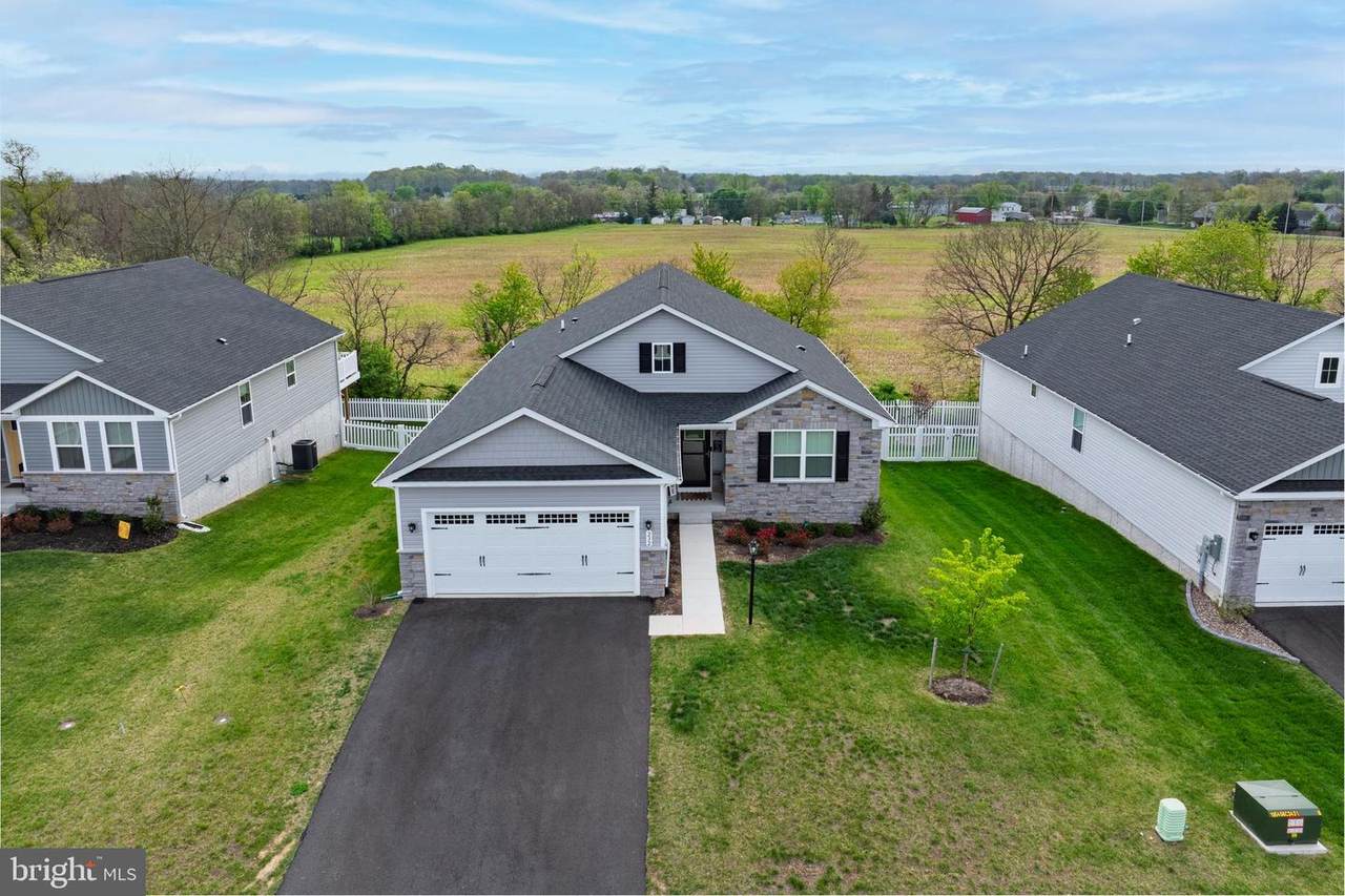 232 Makers Way - Photo 1