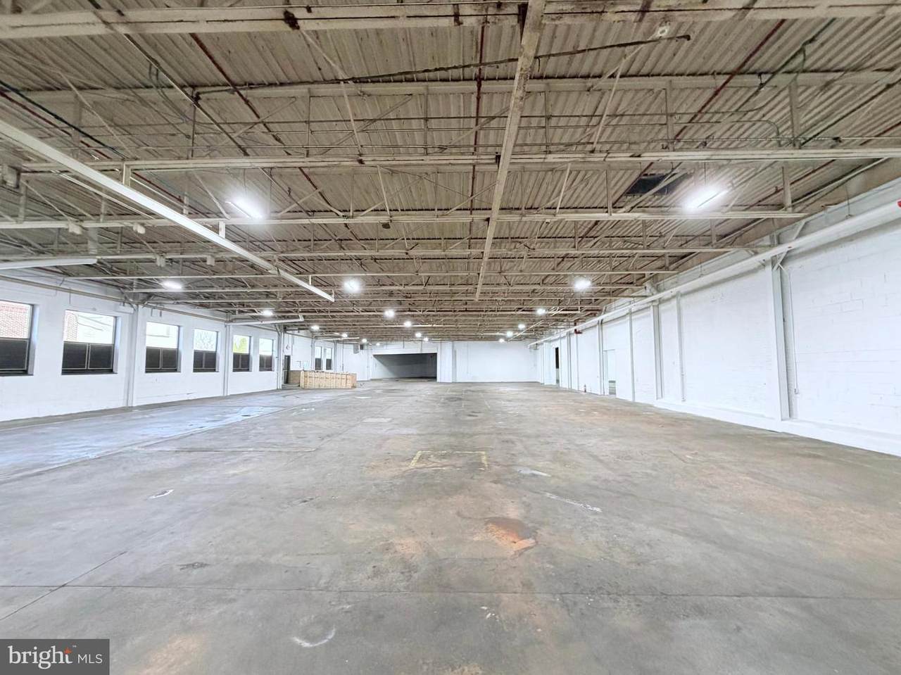 1140 Garfield Avenue - Photo 1