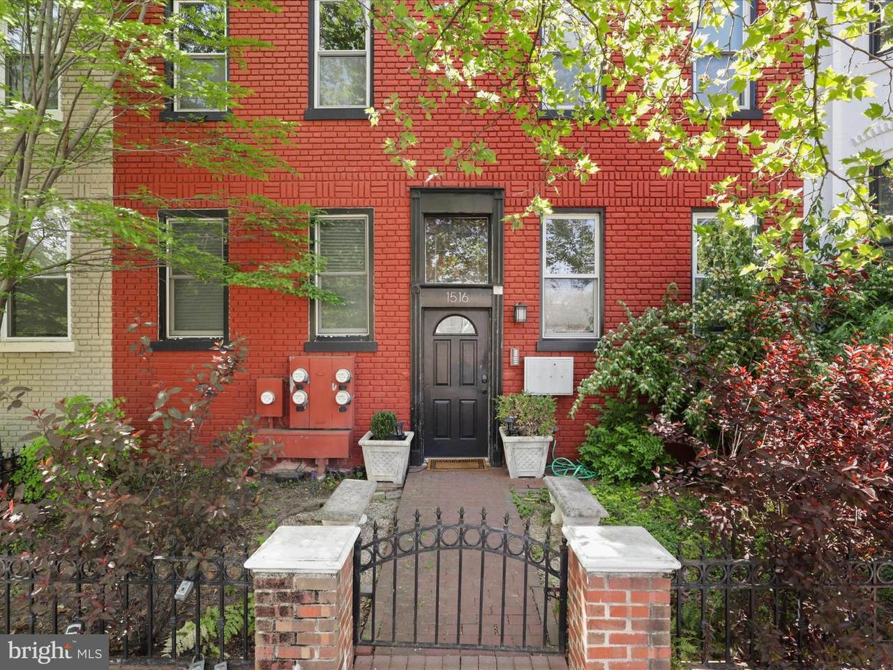 1516 10TH Street - Photo 1