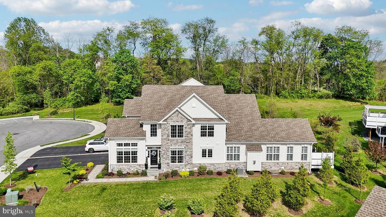 207 Reid Way - Photo 1