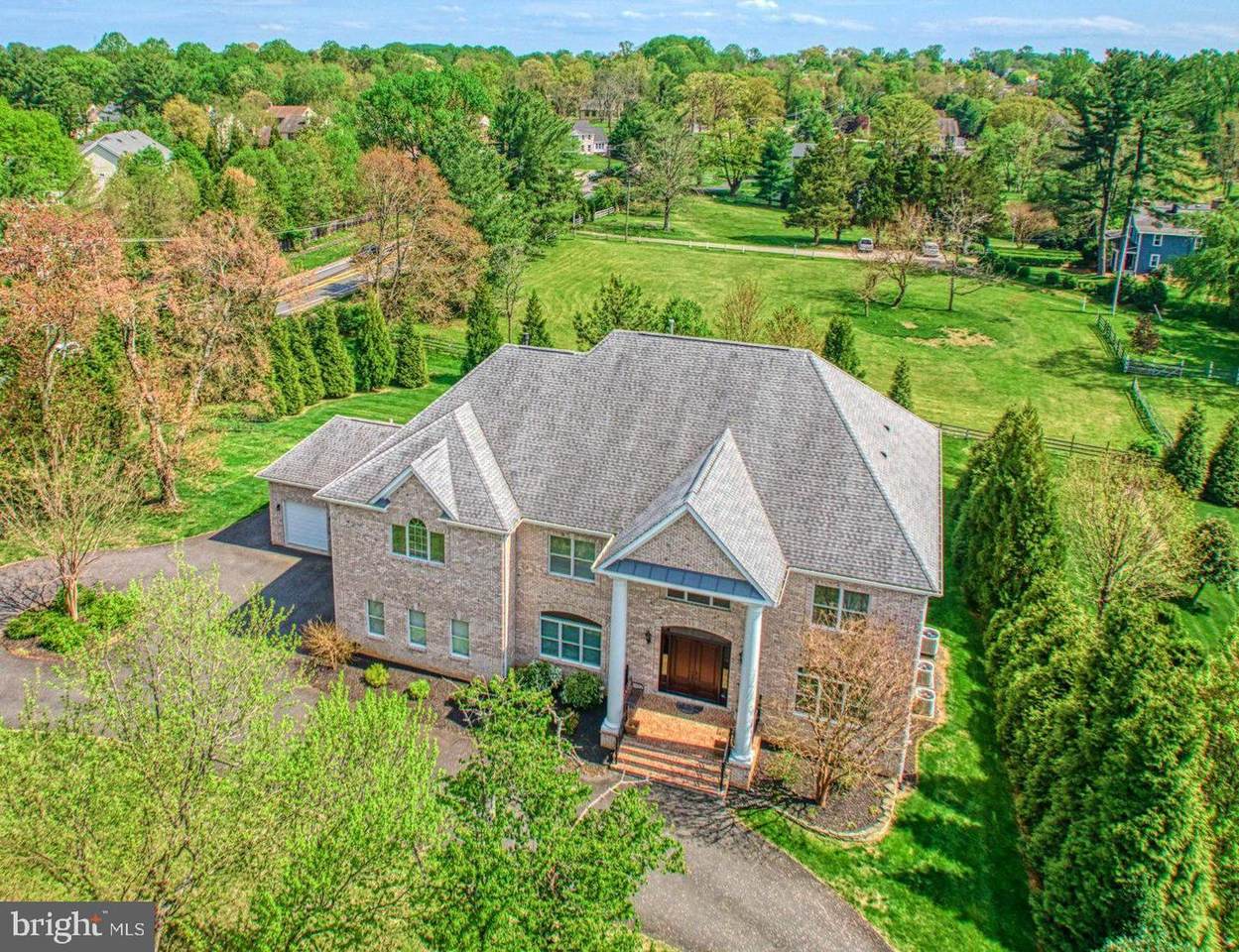 10405 Marbury Road - Photo 1