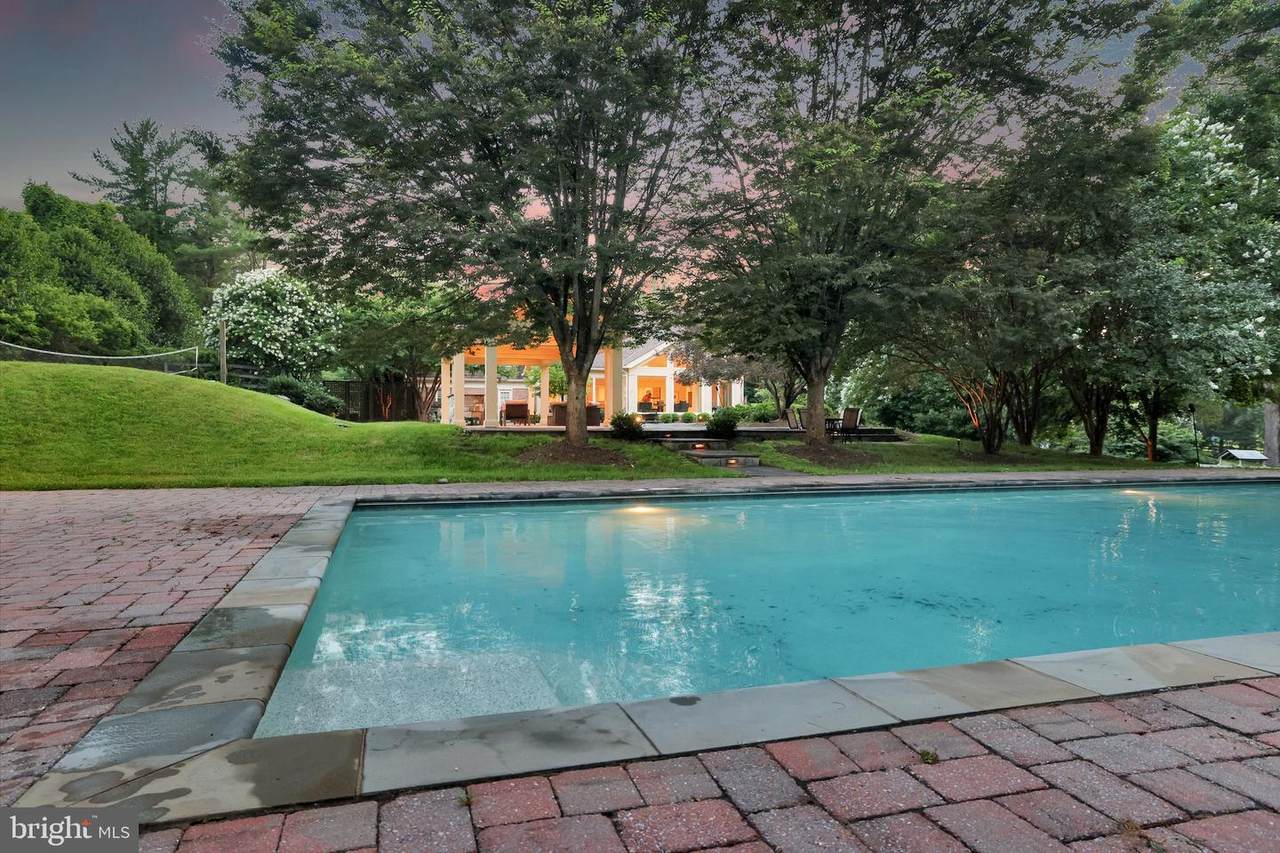 12212 Drews Court - Photo 1