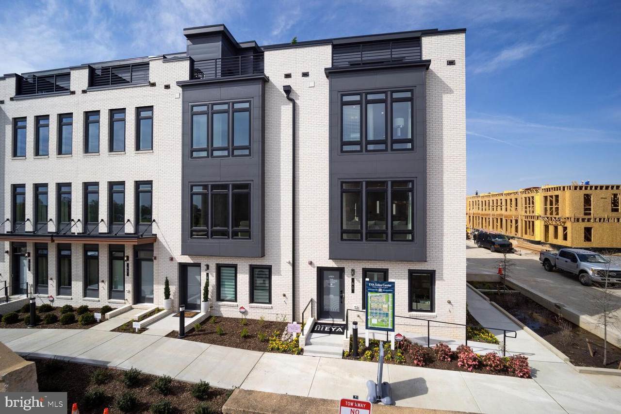 61 Lower Service Court - Photo 1