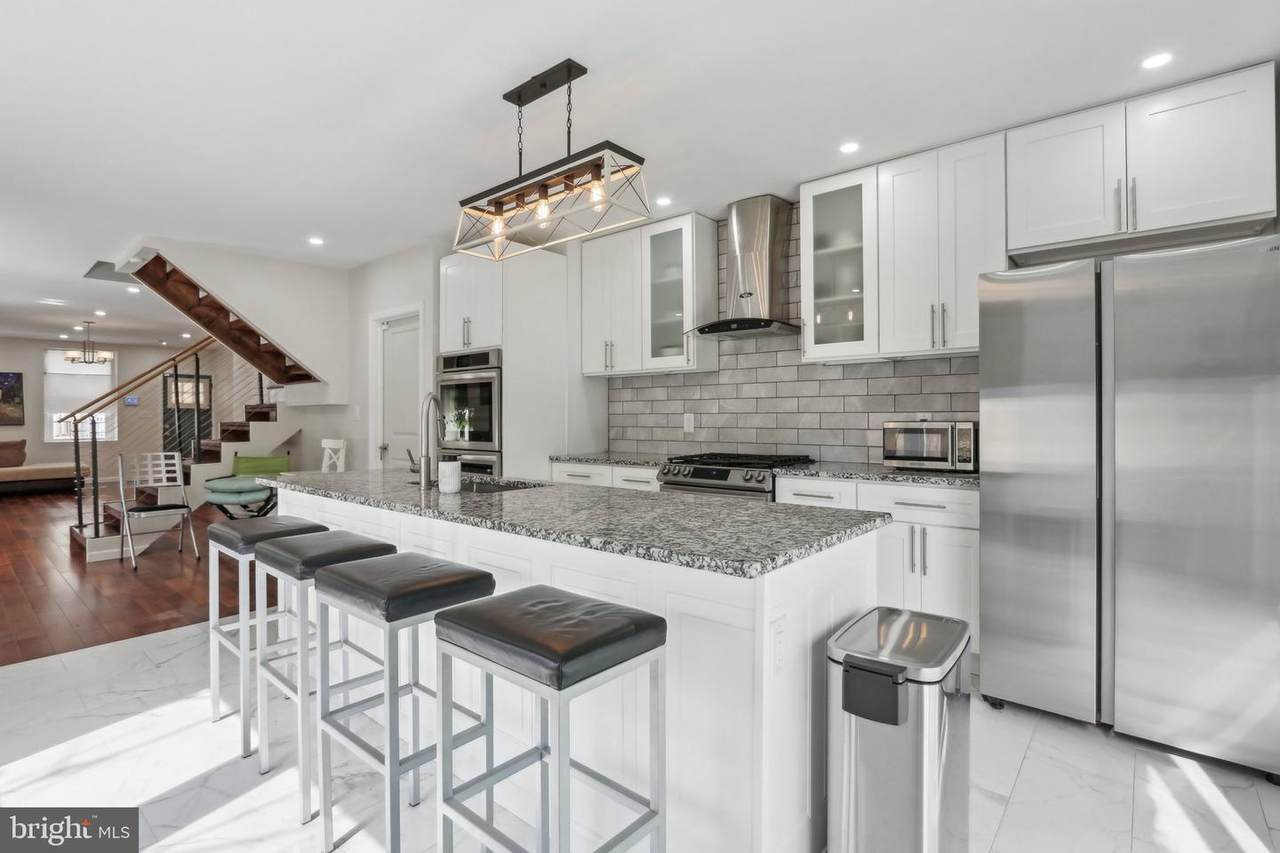 217 Grape Street - Photo 1
