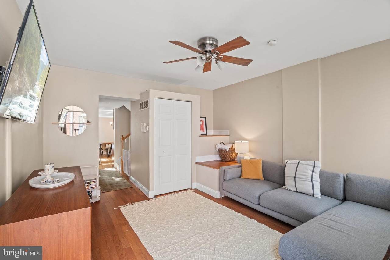 1012 Leithgow Street - Photo 1