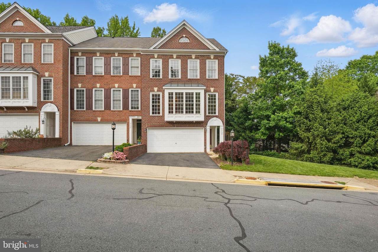 3150 Grovehurst Place - Photo 1