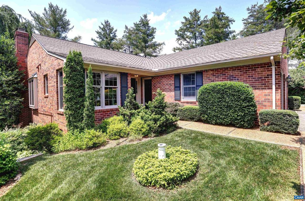 560 Worthington Dr - Photo 1
