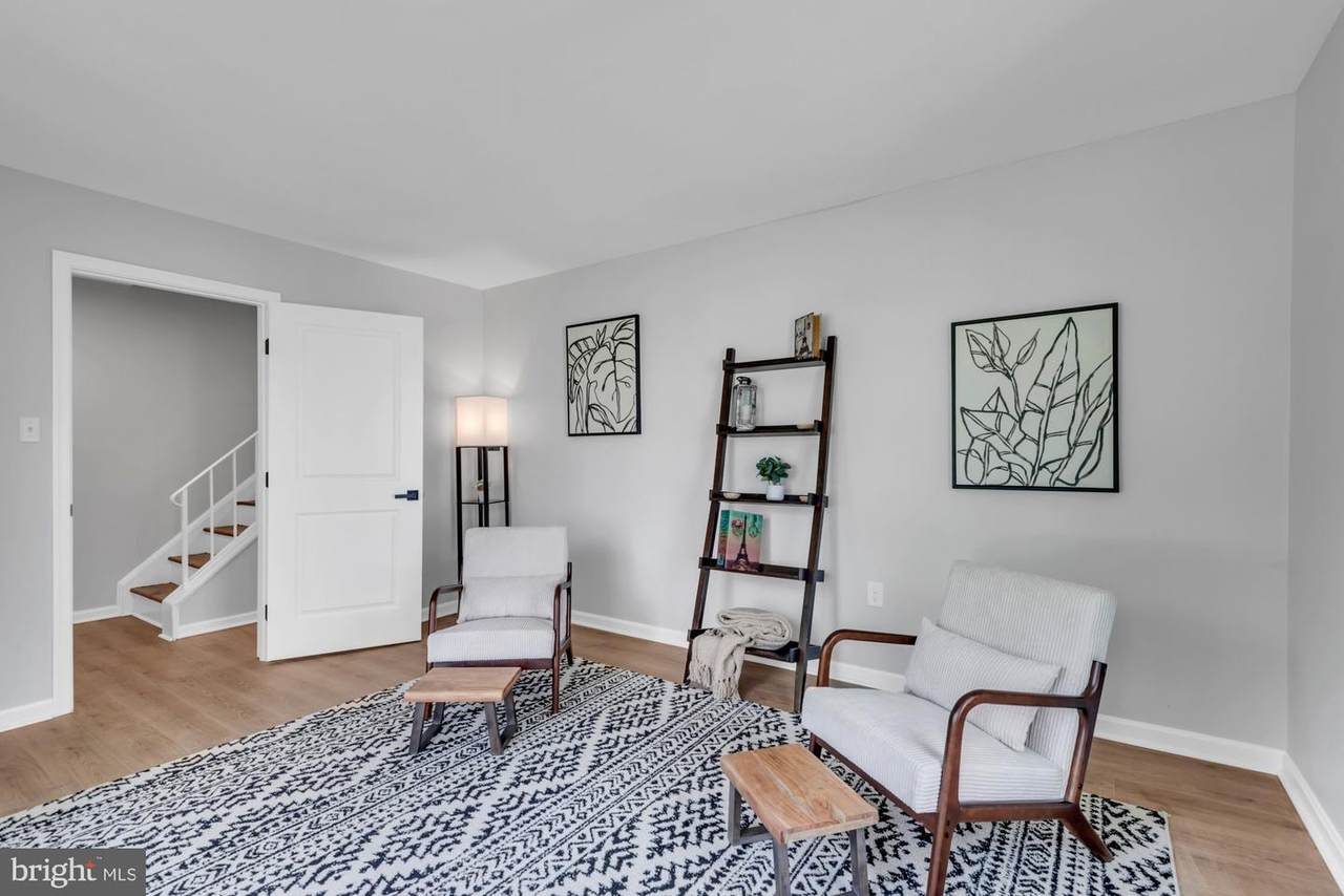 7609 Swan Terrace - Photo 1