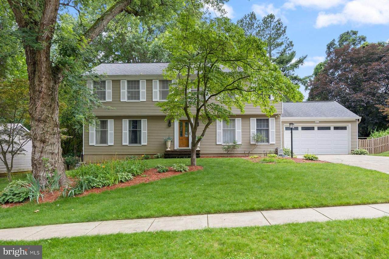 407 Golf Course Drive - Photo 1