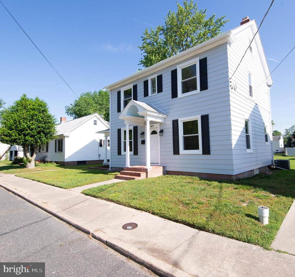 417 Bayly Avenue - Photo 1