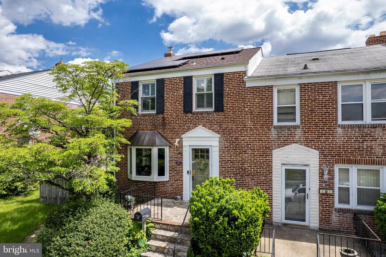 263 Medwick Garth - Photo 1