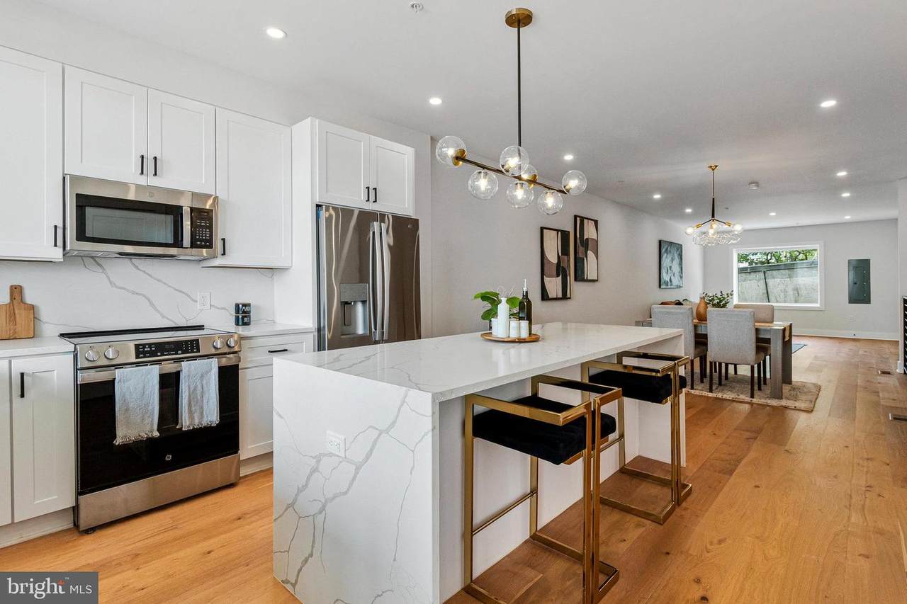 1140 17TH Street - Photo 1