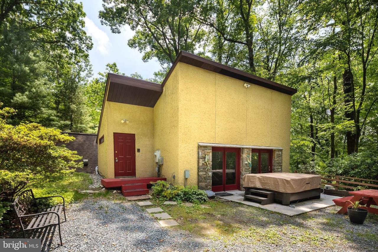 1738 Shanwick Road - Photo 1