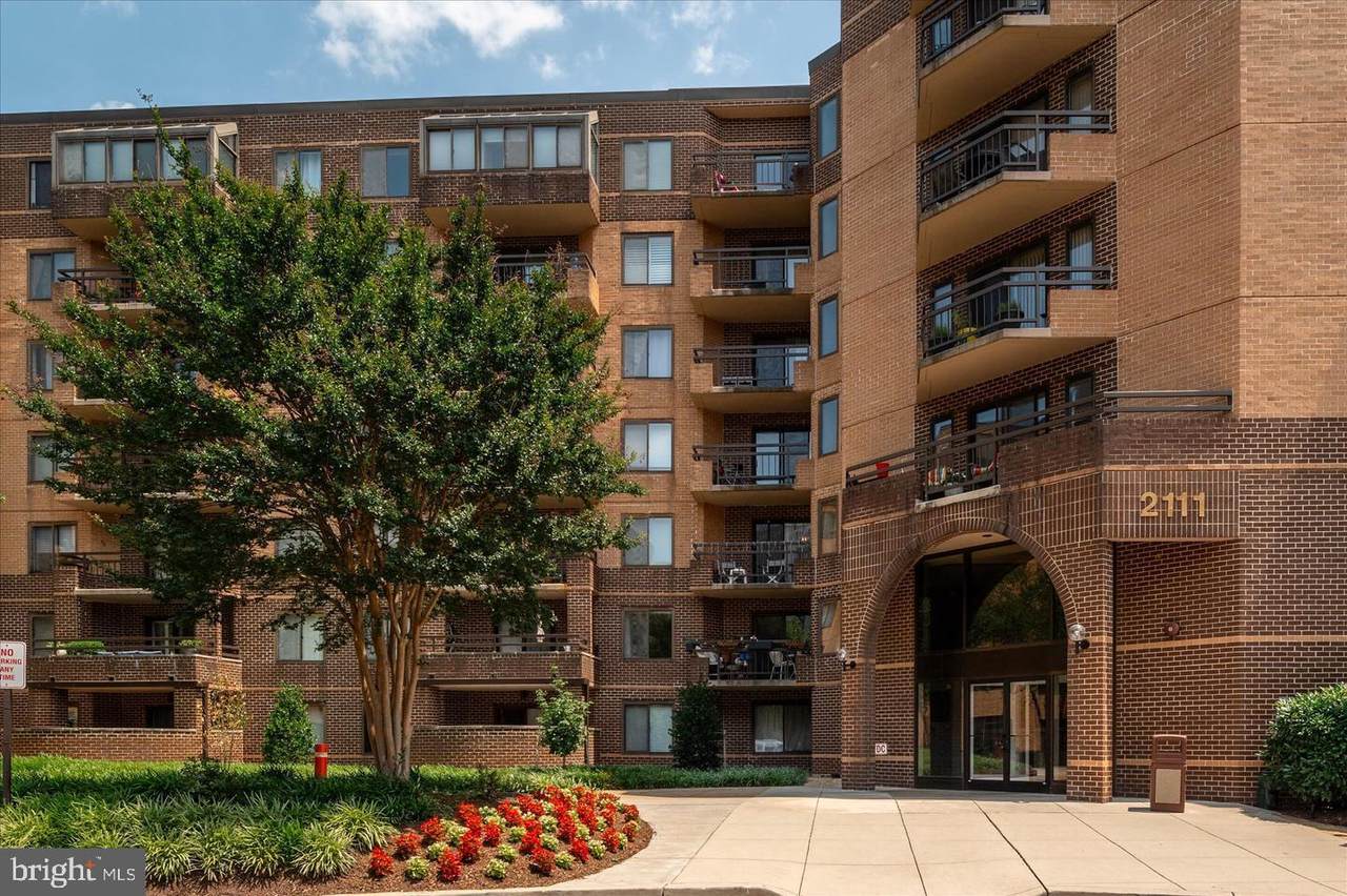 2111 Wisconsin Avenue - Photo 1